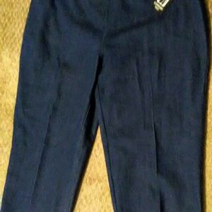 Comfort waist capris. Size 14.